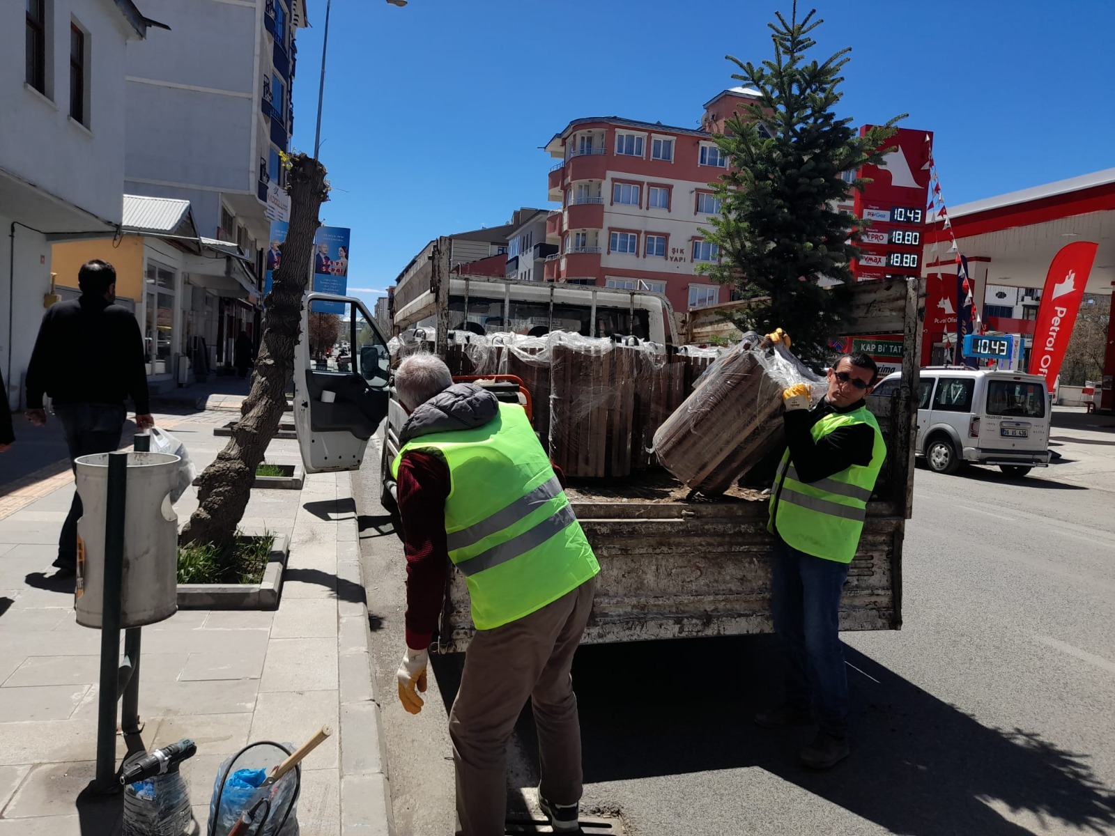 kars-belediyesinde-bahar-hareketligi!-(4).jpg