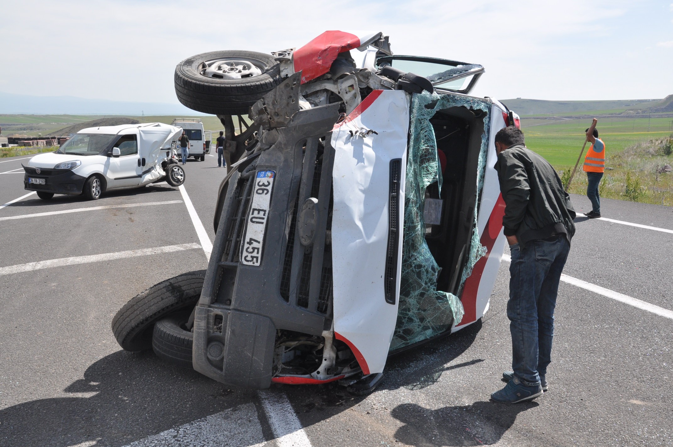 karsta-trafik-kazasi-uc-yarali-(8).jpg