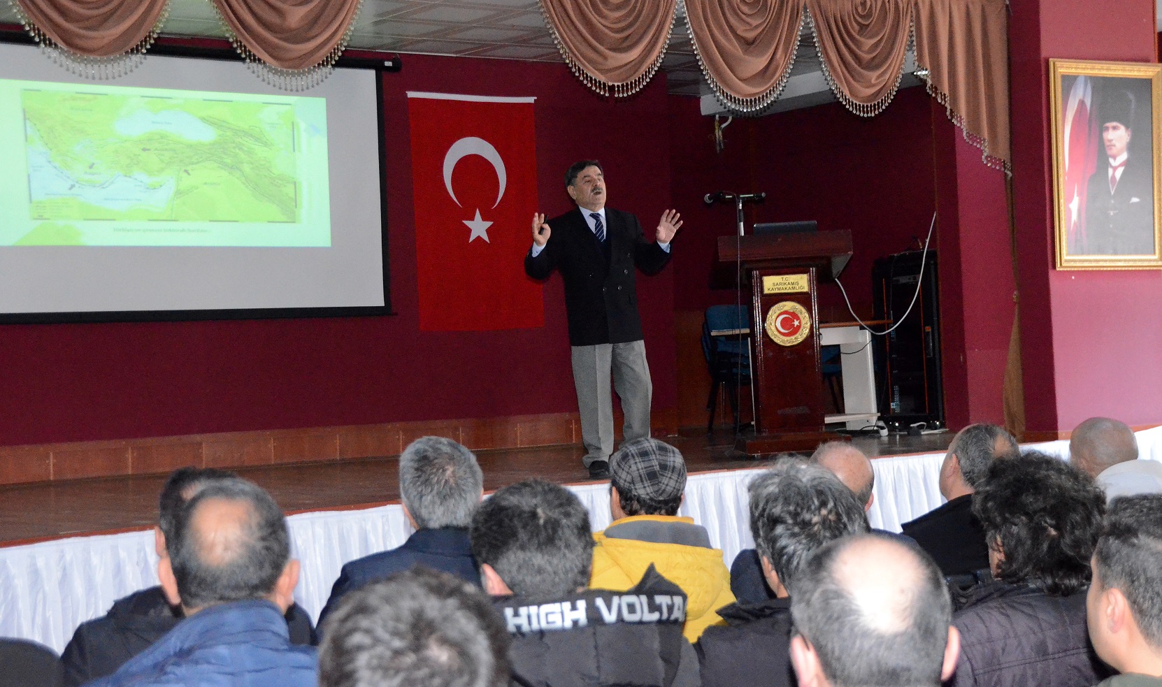 karsta-turkiyede-deprem-gercegi-ve-sarikamisin-depremselligi-konferansi-(2)-001.jpg